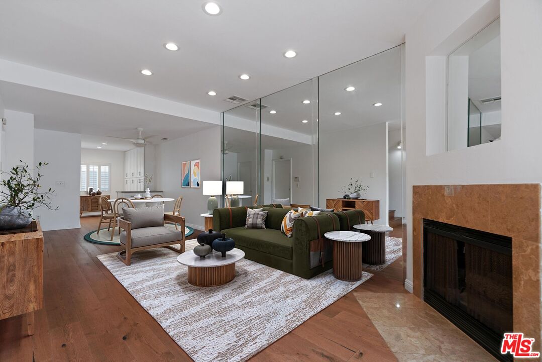 4220 Colfax Ave Unit: 110