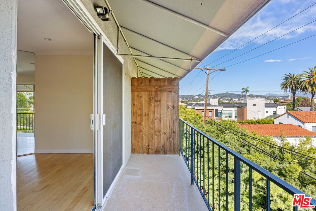 532 N Rossmore Ave Unit: 411