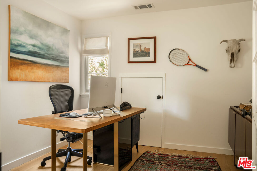 2410 Nichols Canyon Rd