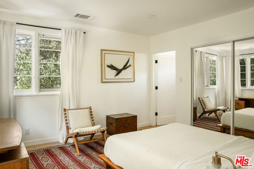 2410 Nichols Canyon Rd