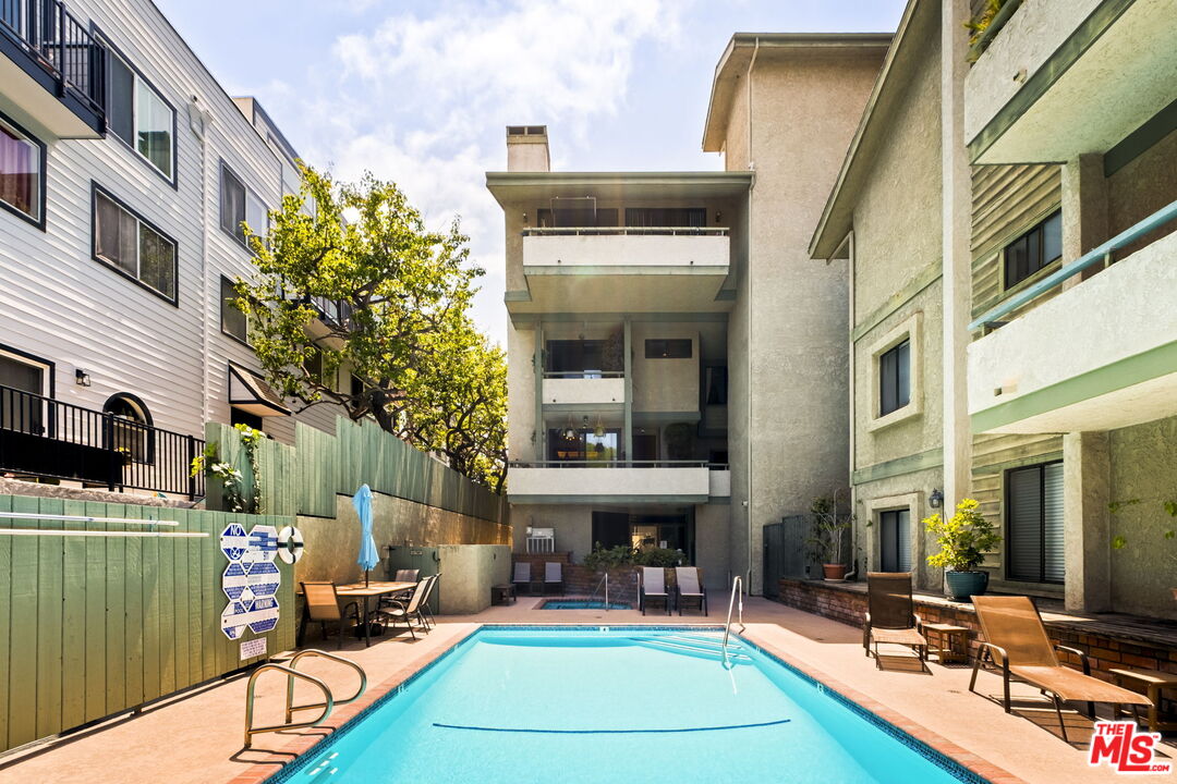 2663 Centinela Ave Unit: 501