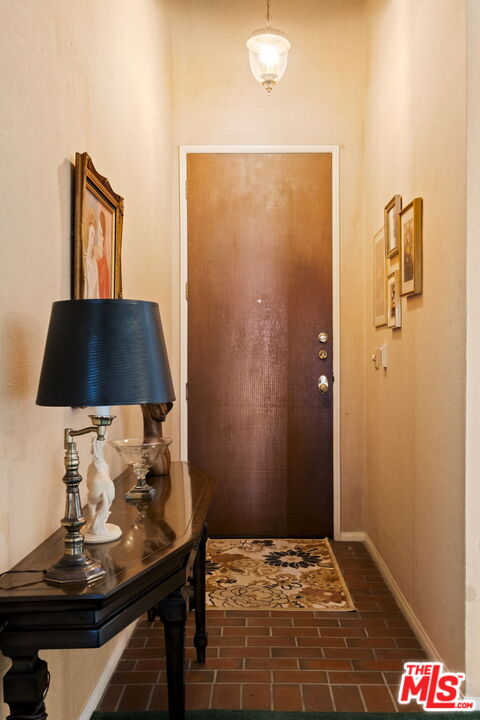 2663 Centinela Ave Unit: 501