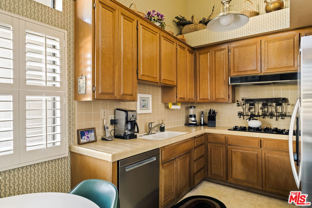 2663 Centinela Ave Unit: 501