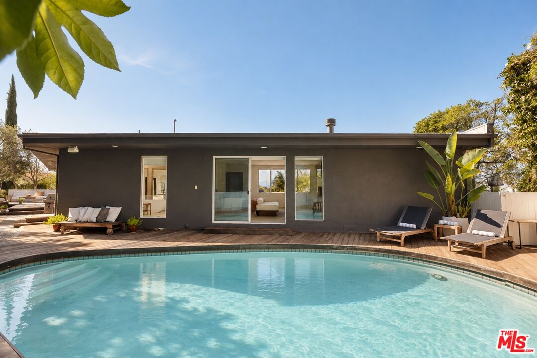 3396 Tareco Dr