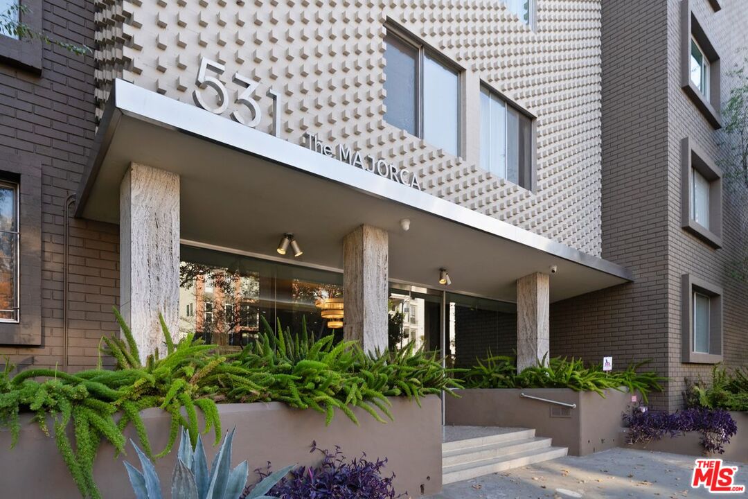 531 N Rossmore Ave Unit: A