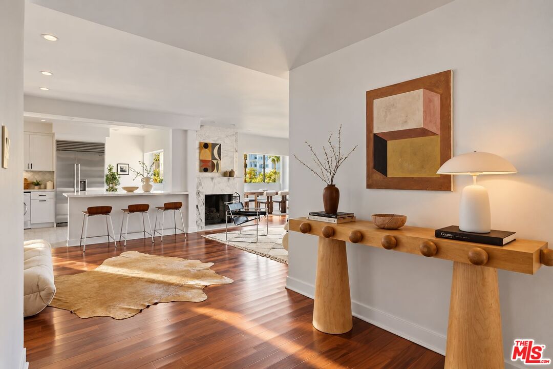 531 N Rossmore Ave Unit: A