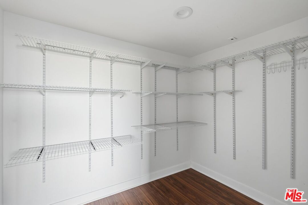 531 N Rossmore Ave Unit: A
