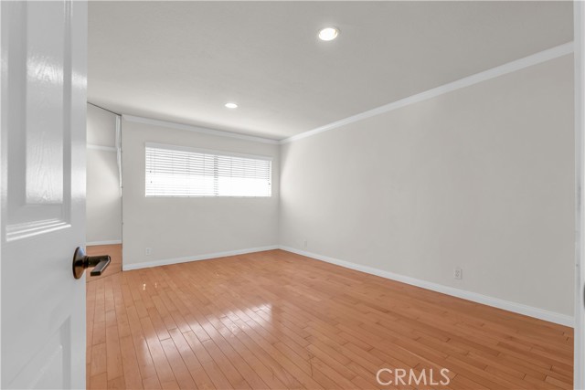 532 N Rossmore AVE Unit: 411