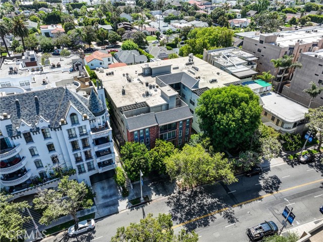 532 N Rossmore AVE Unit: 411