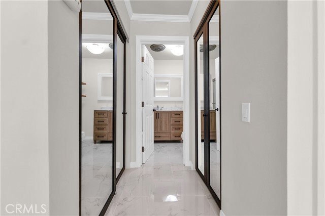 532 N Rossmore AVE Unit: 411