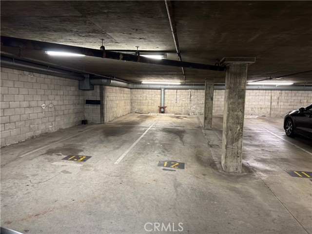 532 N Rossmore AVE Unit: 411