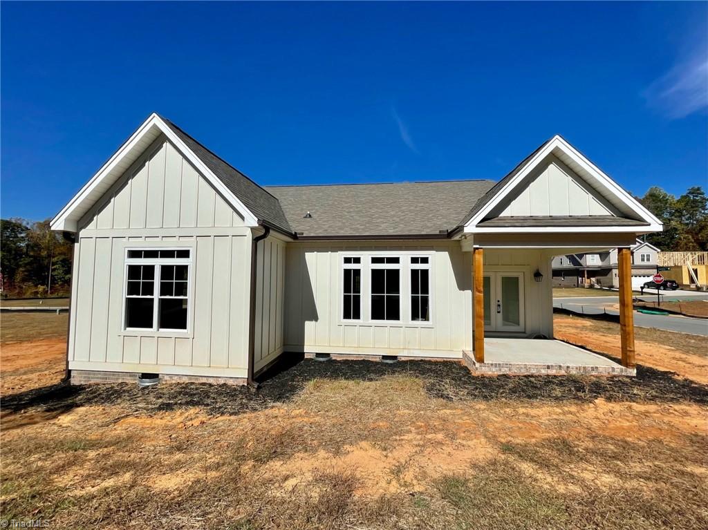 5914 Crossview Drive