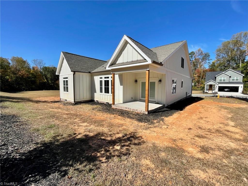 5914 Crossview Drive