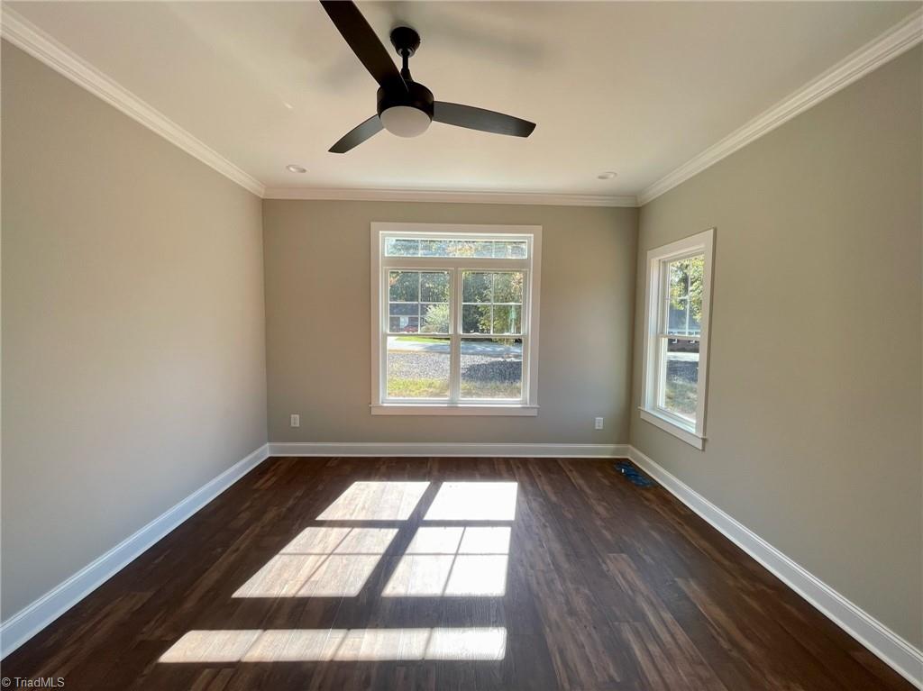 5914 Crossview Drive