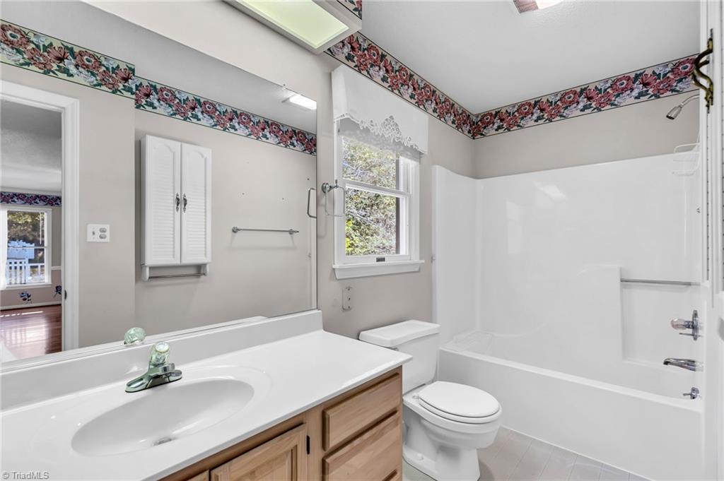 1120 Mapleview Court