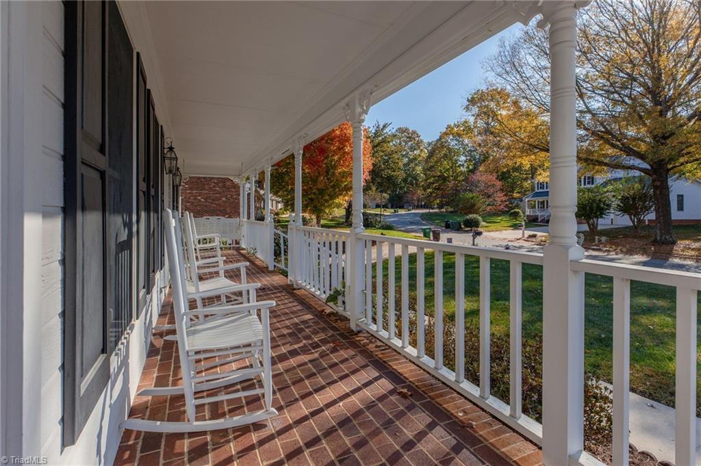 1120 Mapleview Court