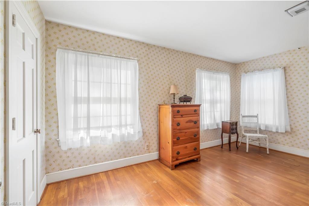 1227 Westwood Avenue