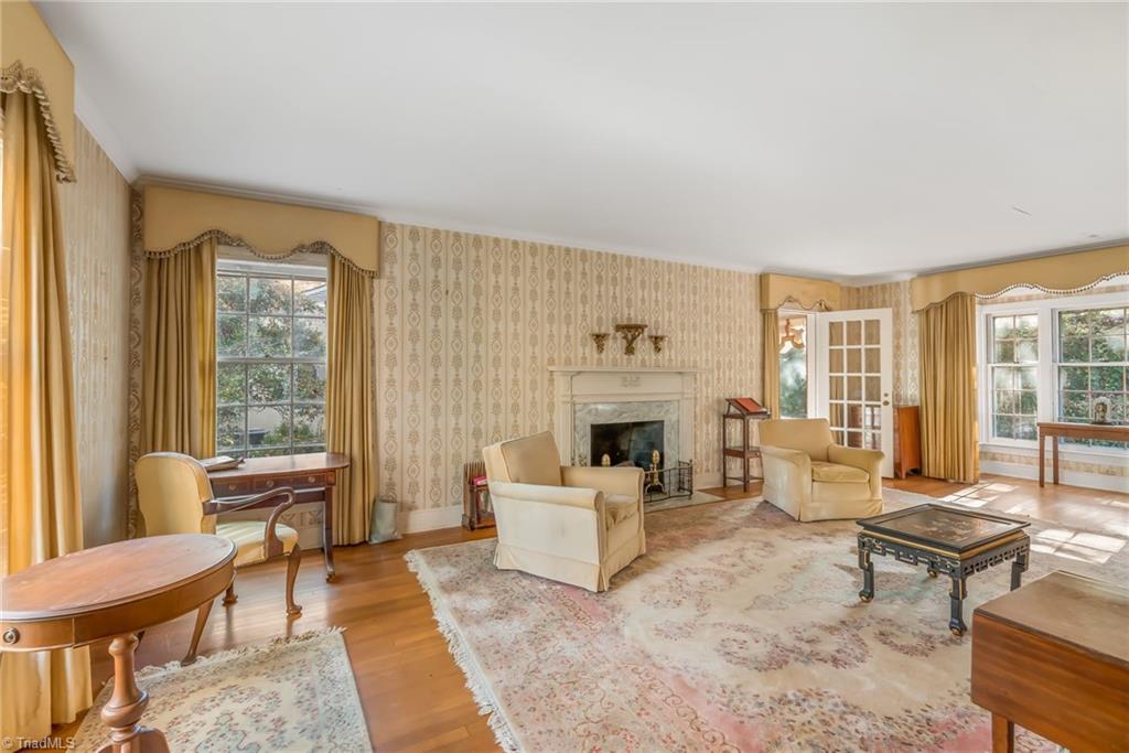 1227 Westwood Avenue