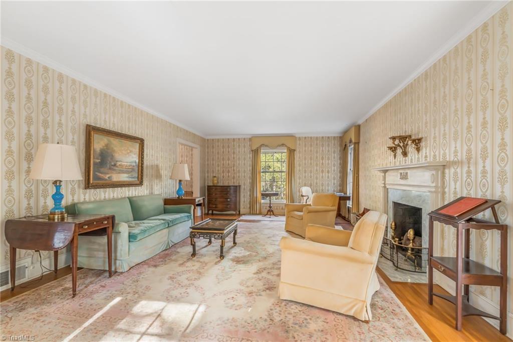 1227 Westwood Avenue