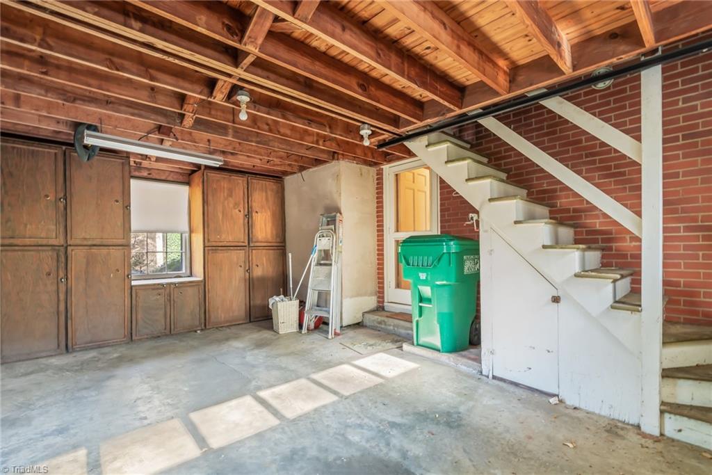 1227 Westwood Avenue