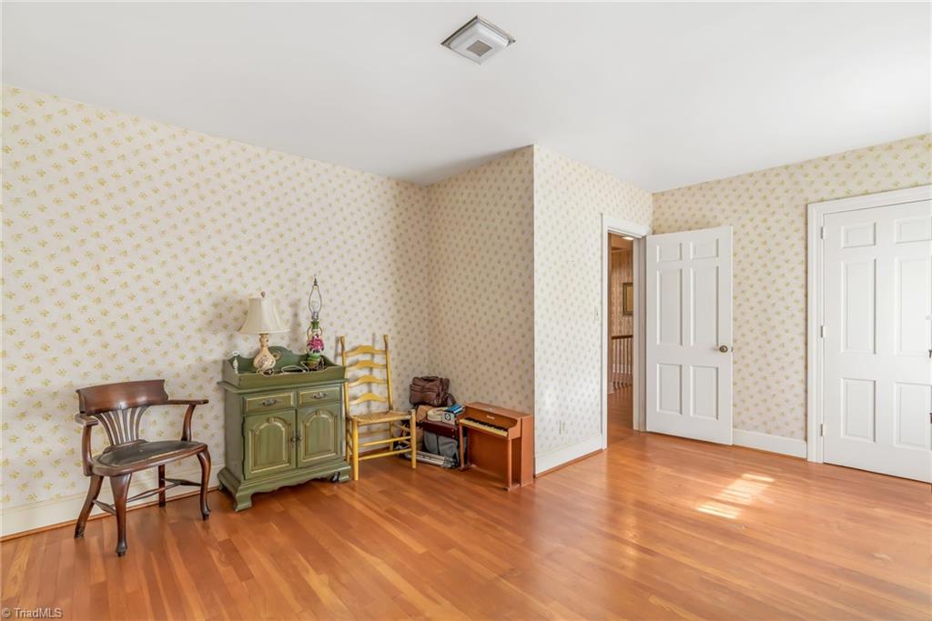 1227 Westwood Avenue