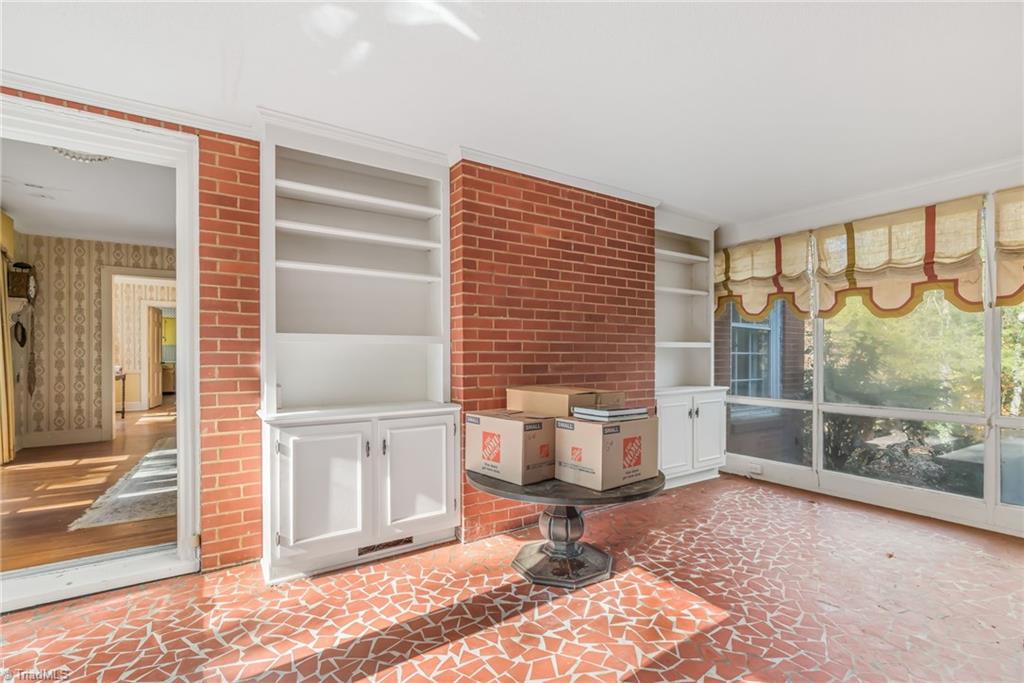 1227 Westwood Avenue