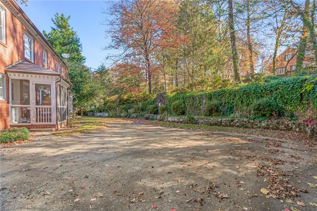 1227 Westwood Avenue