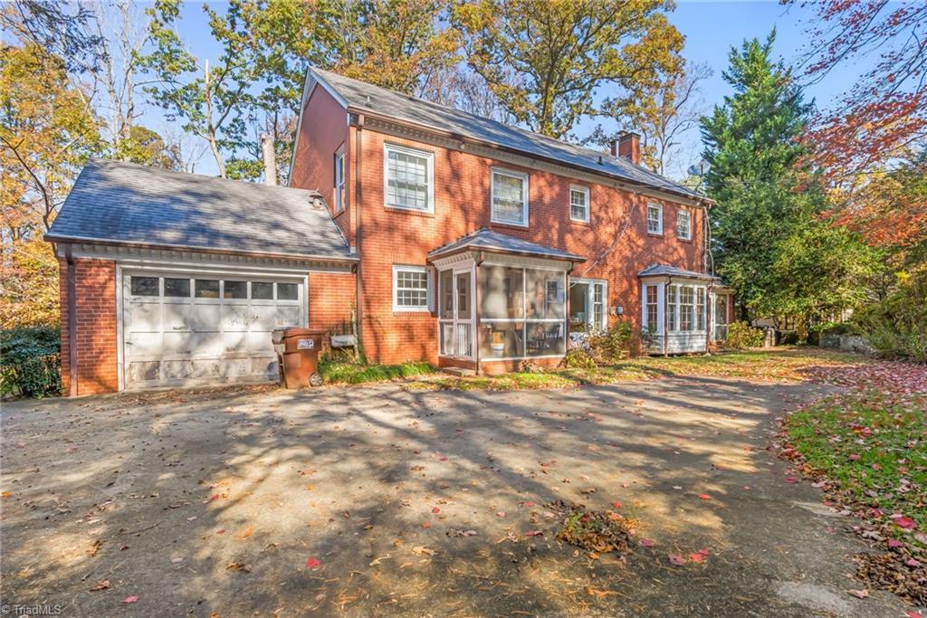 1227 Westwood Avenue