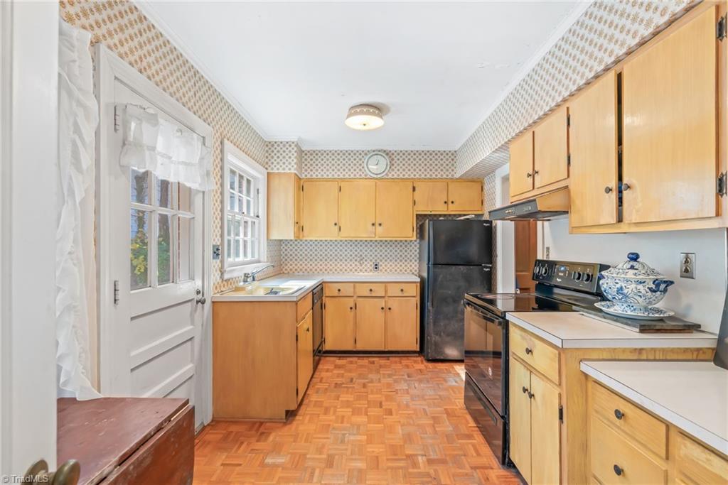 1227 Westwood Avenue