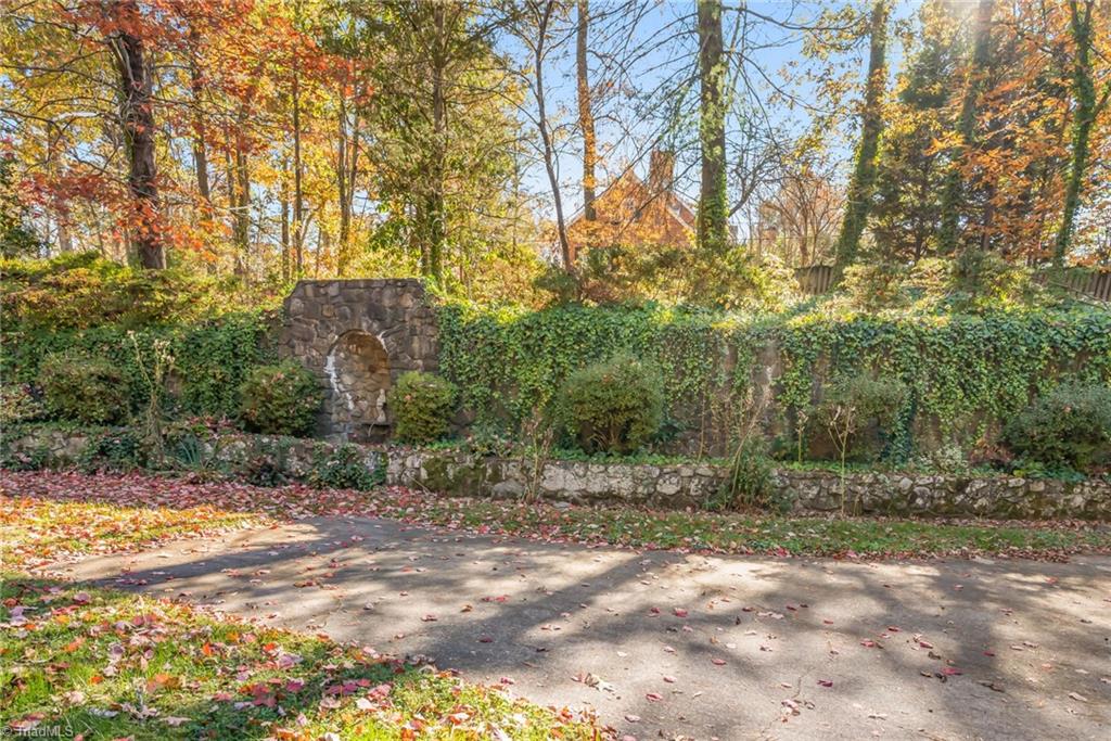 1227 Westwood Avenue