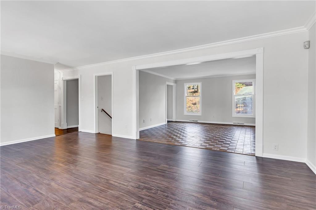 1279 Westminster Drive