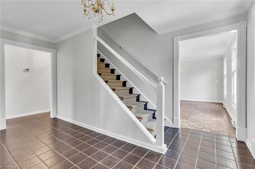 1279 Westminster Drive