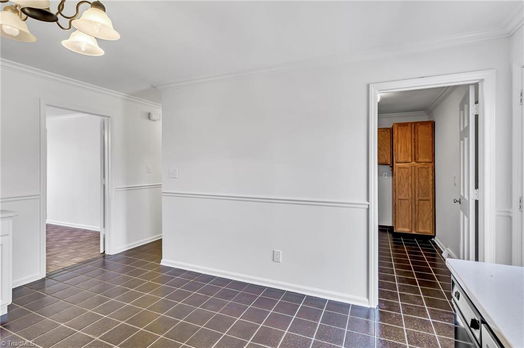 1279 Westminster Drive