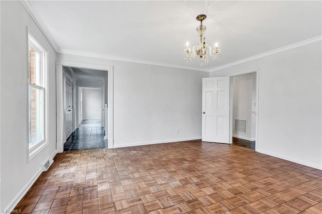 1279 Westminster Drive