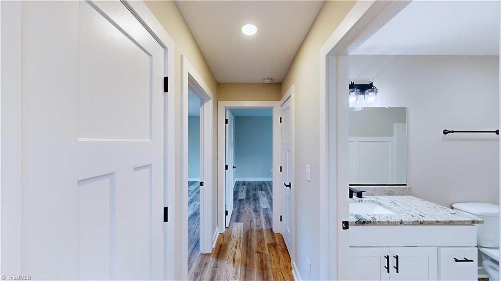 4248 FOREST MANOR Drive