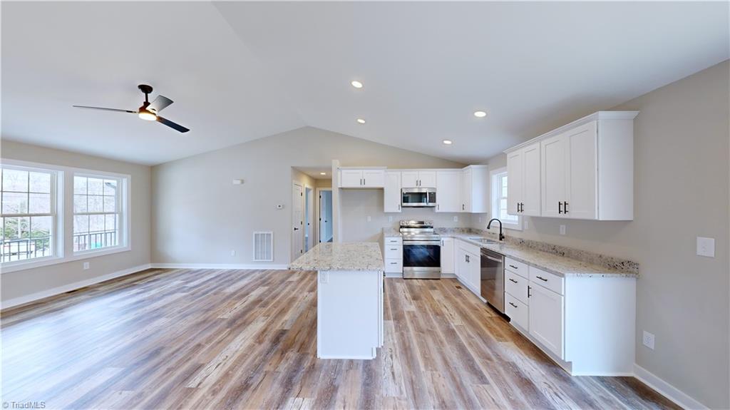 4248 FOREST MANOR Drive