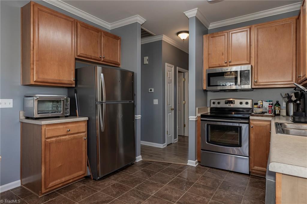 3655 Hickswood Forest Drive