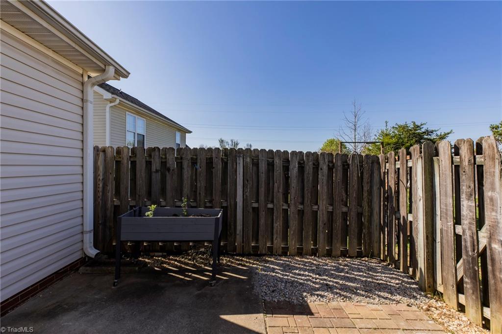 3655 Hickswood Forest Drive