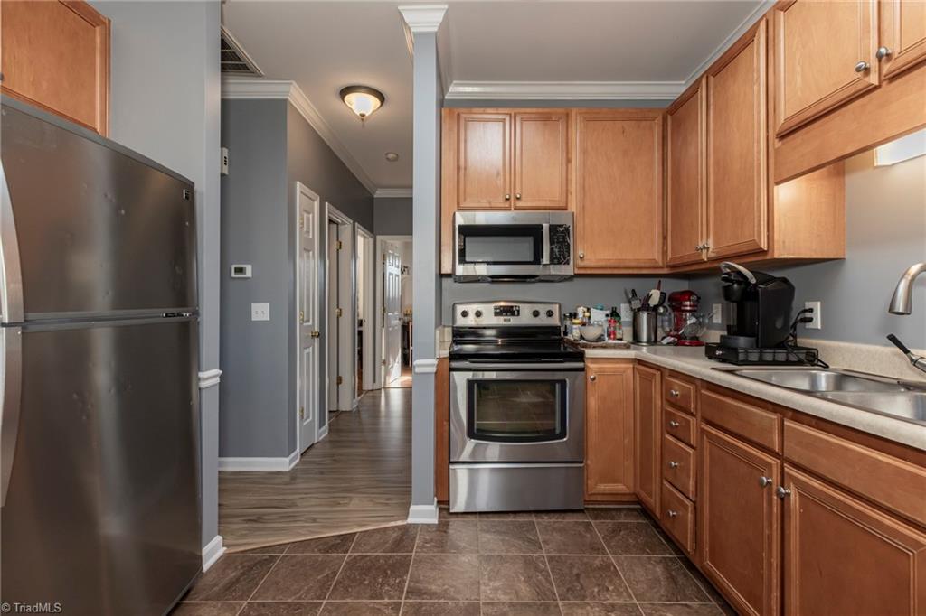 3655 Hickswood Forest Drive