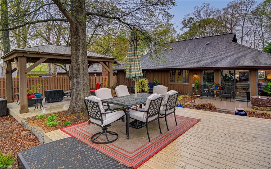 1701 Chestnut Glen Way