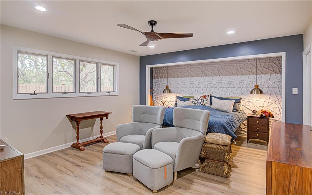 1701 Chestnut Glen Way