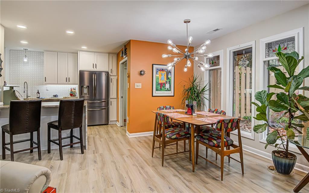 1701 Chestnut Glen Way