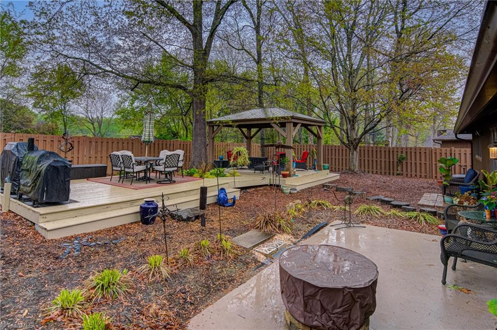 1701 Chestnut Glen Way