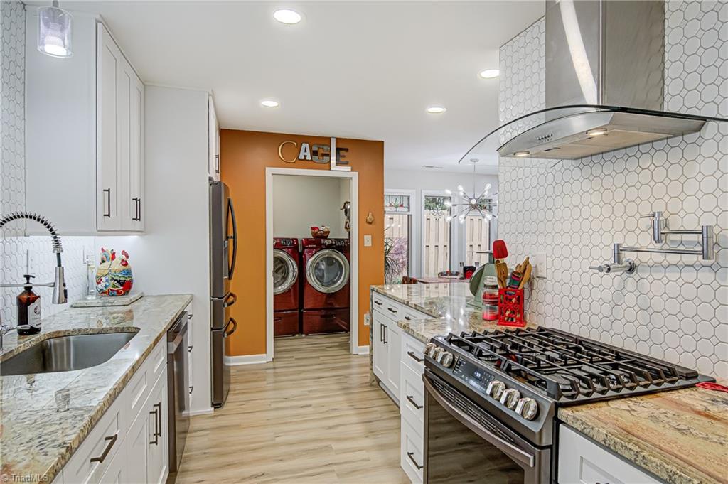 1701 Chestnut Glen Way