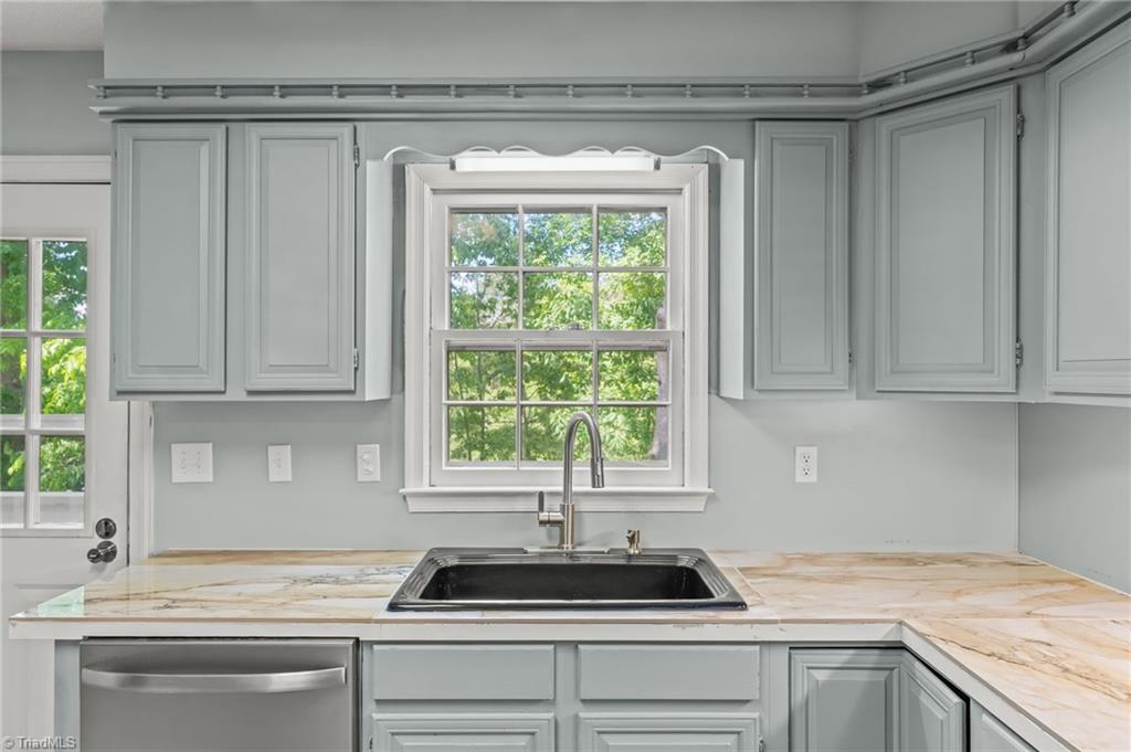 2711 Centennial Street