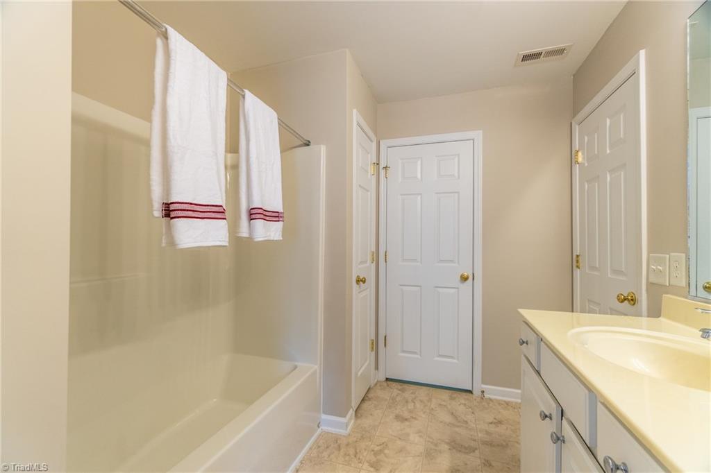 3763 Deerfield Street