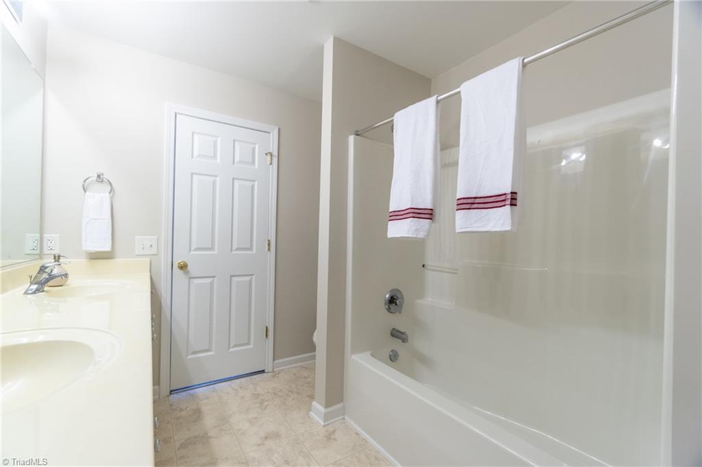 3763 Deerfield Street