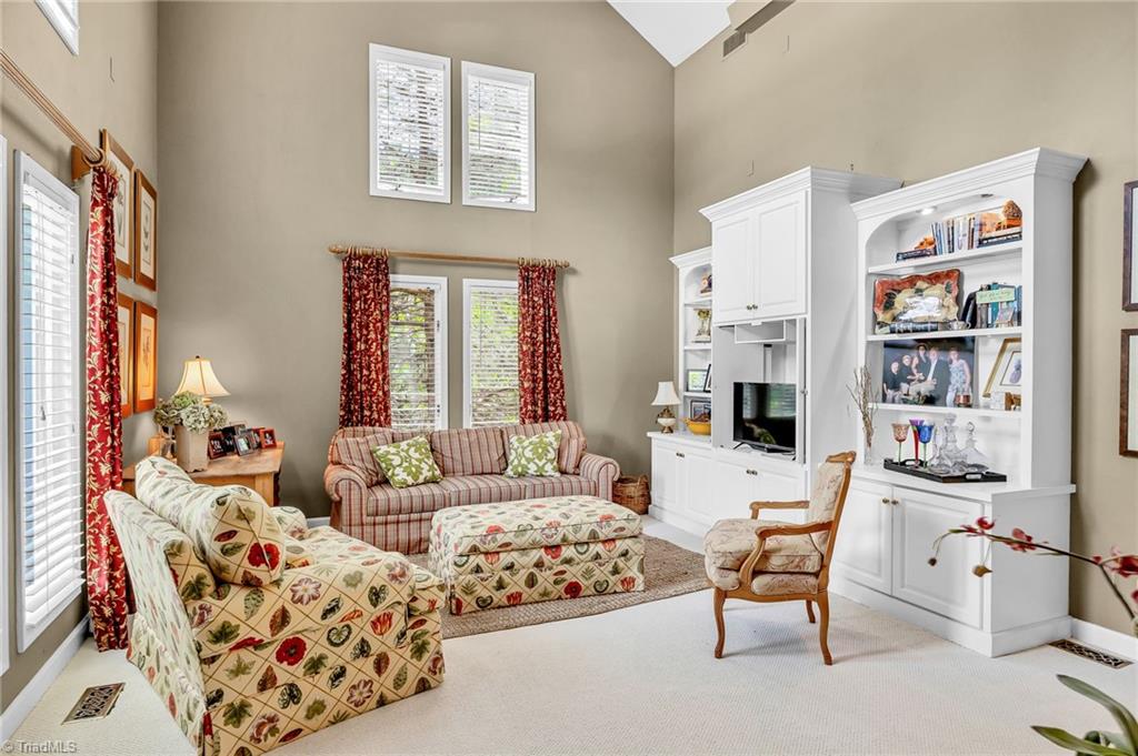 1325 Heathcliff Road