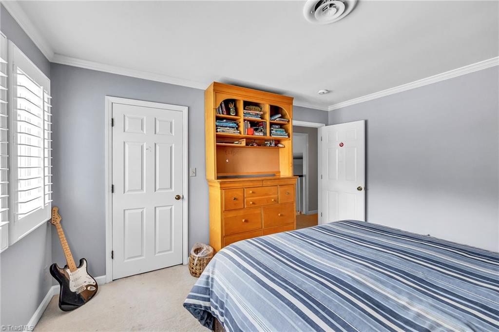 1325 Heathcliff Road