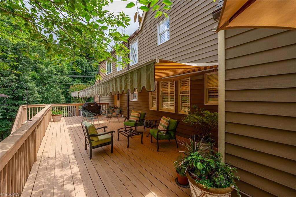 1325 Heathcliff Road